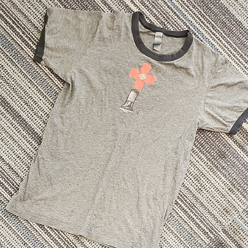 Gray Graphic Bumbershoot Seattle 2008 Art Saves Casual Tee Unisex